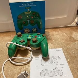 ZELDA Wii U Wired Fight Pad pre-owned very little use.